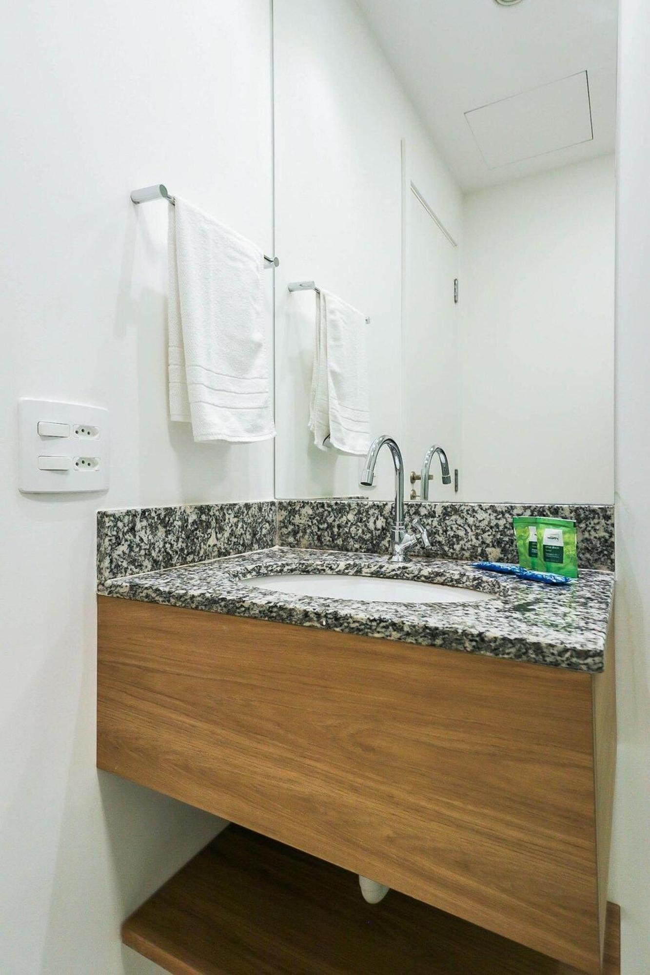 Sensacional No Bras Com Piscina/metro Bras 圣保罗